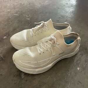 Antepes Muscle Runner Shoes